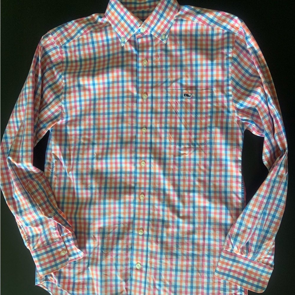 Vineyard Vines men’s dress shirt